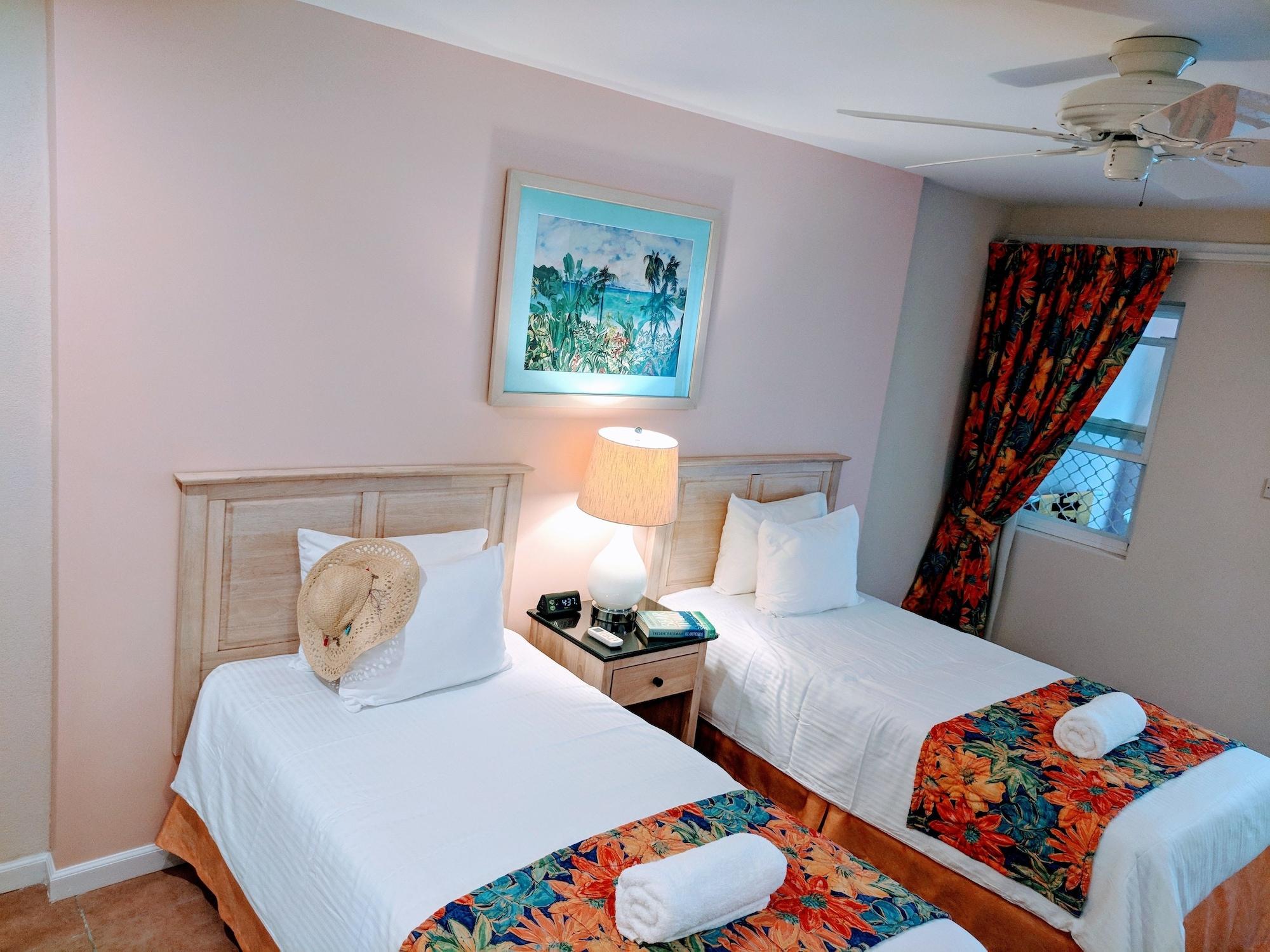 Butterfly Beach Hotel Крайст-Черч Экстерьер фото