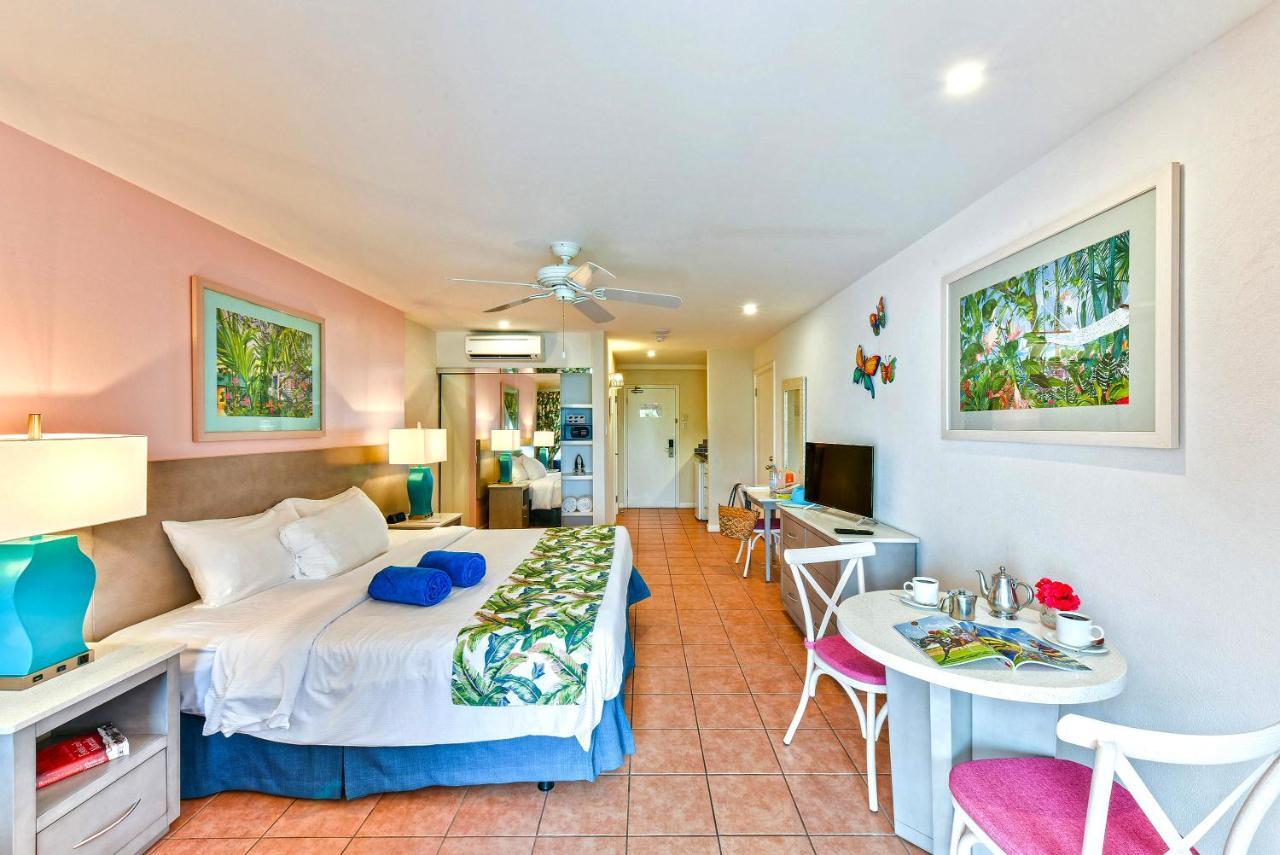 Butterfly Beach Hotel Крайст-Черч Экстерьер фото