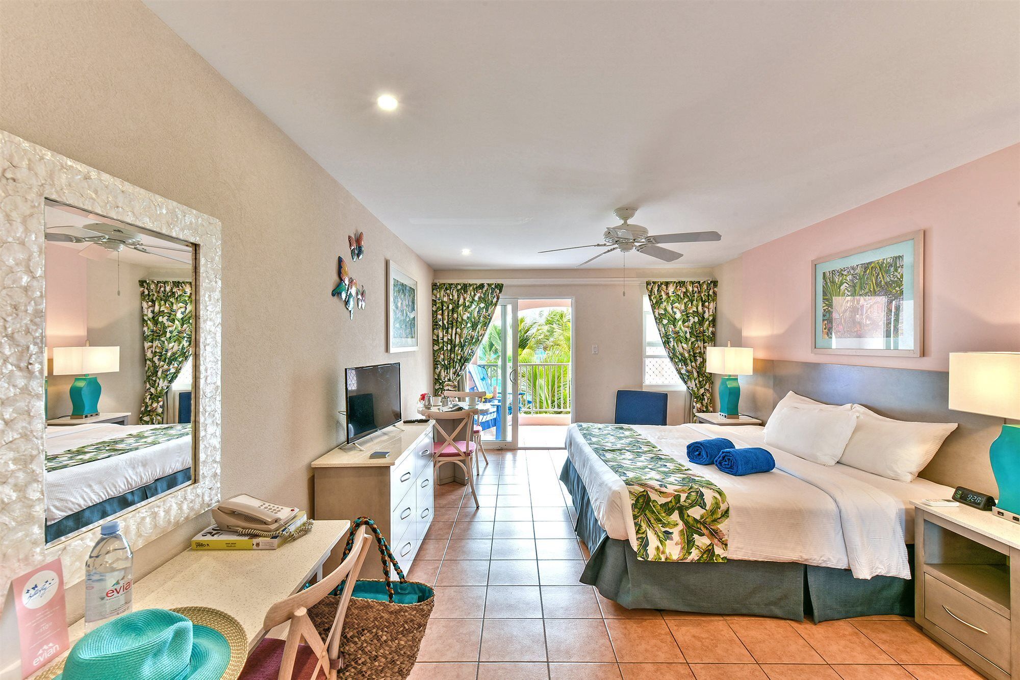 Butterfly Beach Hotel Крайст-Черч Экстерьер фото